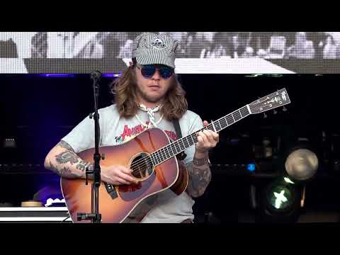 Billy Strings crushes Doc Watson's "Streamlined Cannonball" 7/23/23 Essex Junction, VT