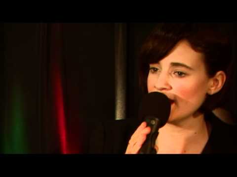 Hooverphonic - Happiness (live bij Q)