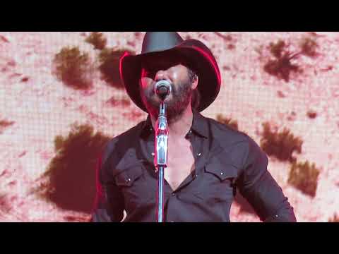Tim McGraw - Indian Outlaw - live at the Grand Theater Durant OK 12/4/2021