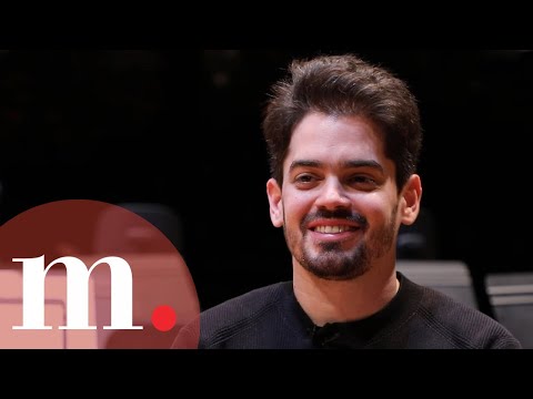 Lahav Shani talks about Beethoven's Piano Concerto No. 2 and Tchaikovsky's Symphony No. 5