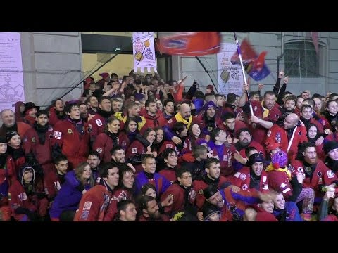 Picche aranceri - foto di gruppo dopo vittoria - Carnevale Ivrea 2016