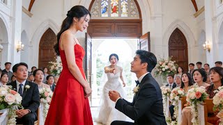 Vier jaar lang sliep hij in zijn bed, maar toen hij zijn ex ten huwelijk vroeg, liep ze weg, trouwde met een rijke zakenman en zag er stralend uit. Hij kreeg spijt!