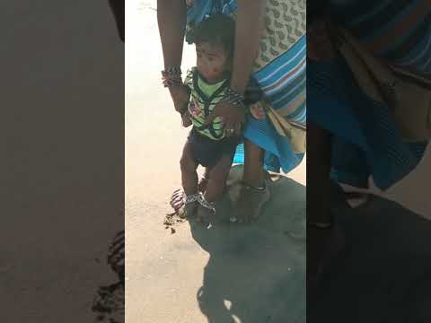 Dhruvan first time beach ku kuditu ponom😘