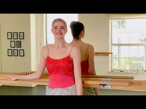 Ava GILES - 17 years old - United States