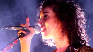 St Vincent Surgeon live Paris Café de la Danse 2011