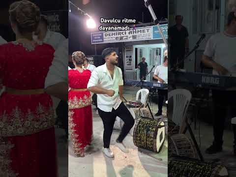 Bigalı Çılgın Davulcu, kendini ritme kaptırdı #davulcu #düğün #biga #çanakkale #trakya