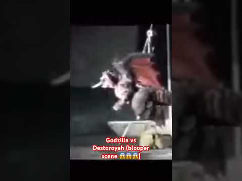 This Godzilla vs Destoroyah scene went wrong 😅