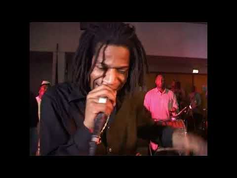 Oud&Nieuw Party 2004 2005 in Bijmersporthal La Rouge