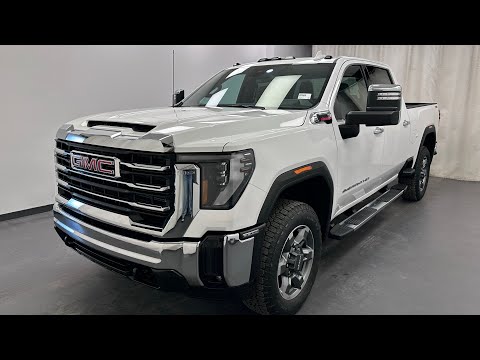 2026 GMC Sierra 3500HD 4WD Crew Cab Standard Box SLT in White for sale at Davis GMC Buick Lethbridge in Lethbridge, AB