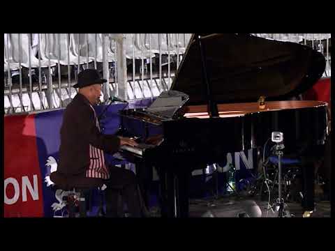 Ilay inoako (Bessa - Choeuruni 2014 - Lyon)