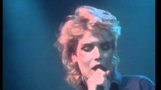 Kim Wilde - Dancing In The Dark (Danish TV) - ((STEREO))