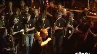 Dimanche en Fanfares, Andy Sheppard