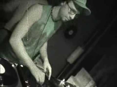 Bassbottle @ G2 Club - Berlin 5.8.06 - part 2/2