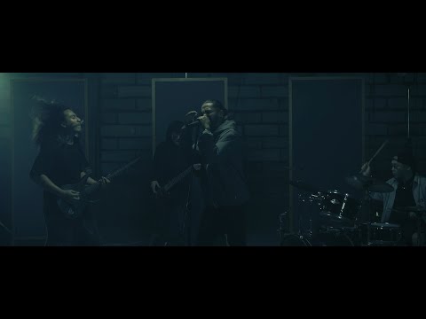 Break The Curse - Fade out ( Official Music Video )