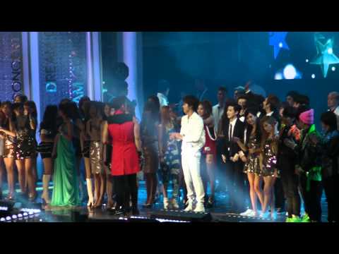 [FanCam] 20120512 T-ARA @ DREAM CONCERT ending stage 2