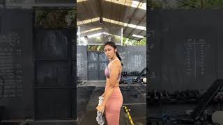Download lagu cewek cantik buka baju mp3