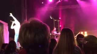 Scotty McCreery I Don&#39;t Wanna Be Your Friend Live at the Jacksonville Fair