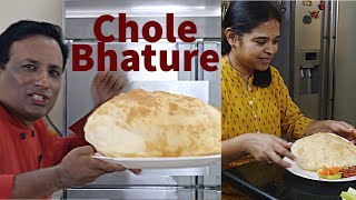 Delhi Chole Bhature - Punjabi Chole - Big Bhature 