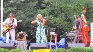 Hot Club of Cowtown - "What's The Matter With The Mill" - CHIRP, Ridgefield, CT, 7.25.13