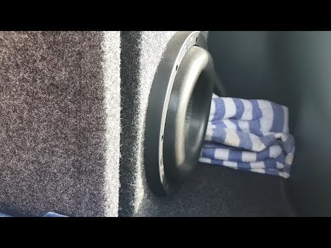 Skar Audio ZVX-8 an einem Skar RP-800.1D Verstärker an 1 Ohm