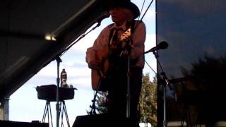 [newportfolk] Ramblin&#39; Jack Elliott covers Dylan&#39;s &quot;Don&#39;t Think Twice (It&#39;s Alright)&quot;