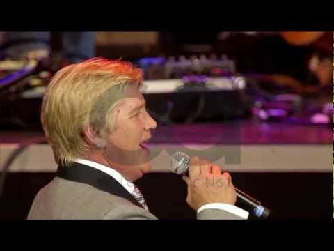 Jannie Moolman & Corlea - Caruso (Live at Moreleta Park Auditorium / Afrikaans is Groot 2012)