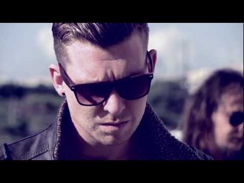 Tenishia feat Chris Jones - Memory of a Dream (Official Music Video)