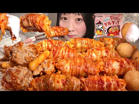 ASMR Buldak Spicy Noodles Wrapped in Kimchi 【Mukbang/ Eating Sounds】【English subtitles】