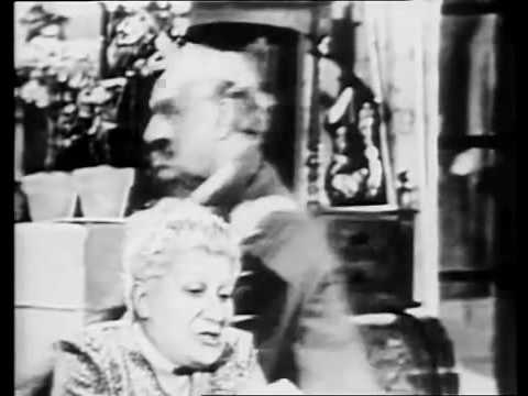 Differenza tra vicino e nella Scena del vaso