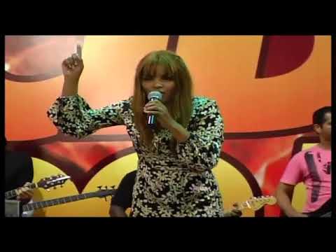 Flordelis canta AQUI TEM GLÓRIA de Cassiane