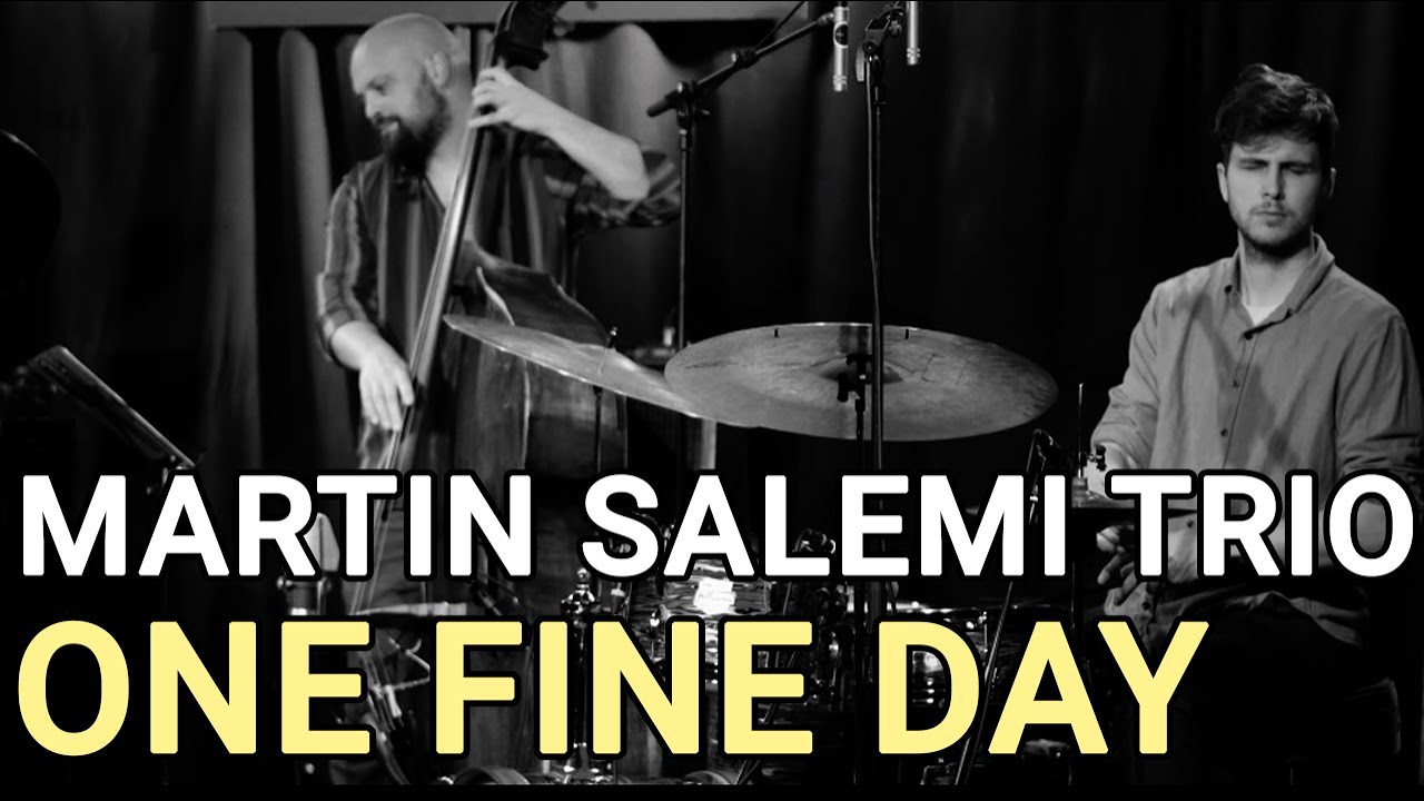 One Fine Day - Live at Jazz9 (Mazy)