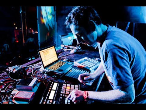 Crystal Distortion Vs Gelstat - Versus Live