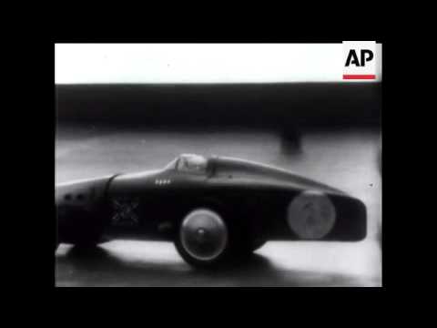 Eyston Breaks Baby Car In Paris