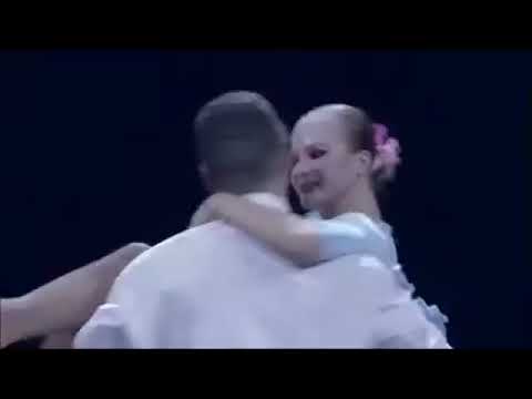 HOLIDAY ON ICE, 2006 -  A song for you