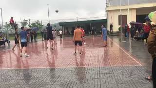 play volleyball in rainy day