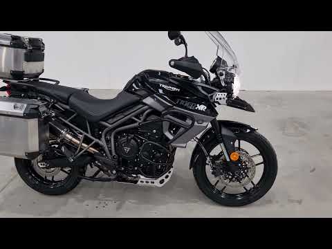 Triumph Tiger 800 XRX 2017 - Scorpion Exhaust - Completely Motorbikes