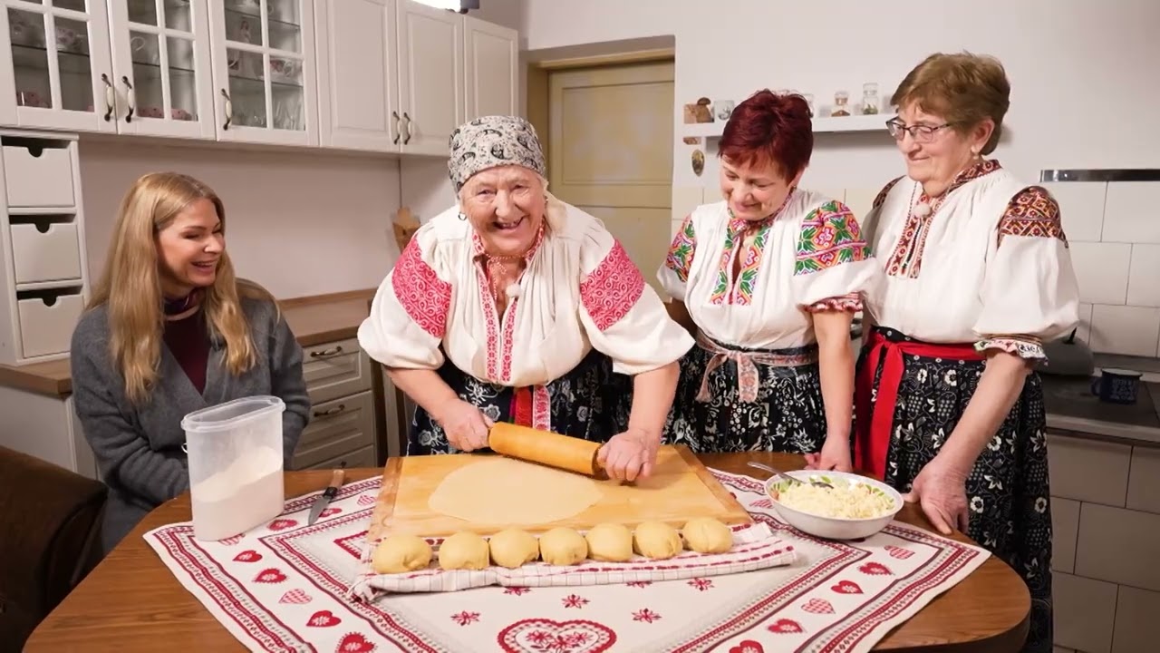 Video recept Hankine tvarohové rožky Na chalupe EPI 03 Jar 2026
