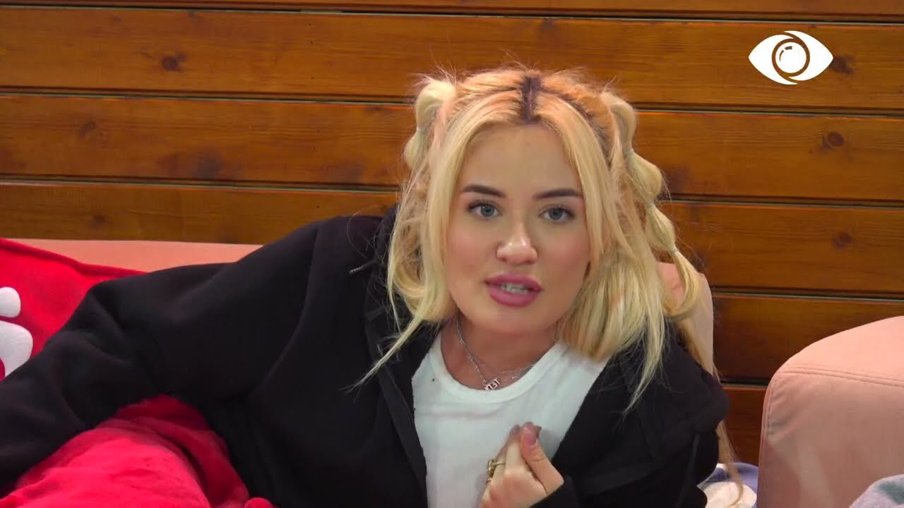 Ermiona: Po bëni hipokrizi/ Deamishel: Po më habit, di të flasësh me respekt?!