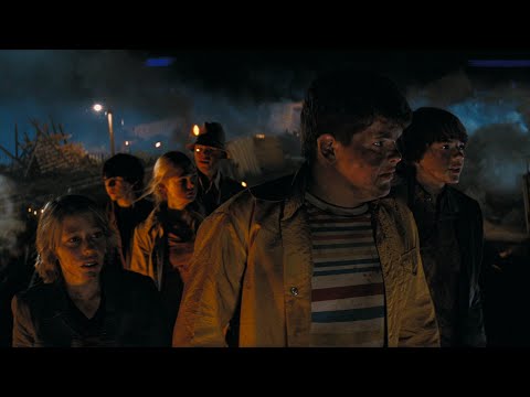 The Tumbling Train | Super 8 (HDR)