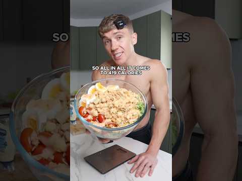 My go-to low calorie HIGH volume lunch (44g protein) 🔥 #salad #easyrecipe #weightlossrecipe #diet