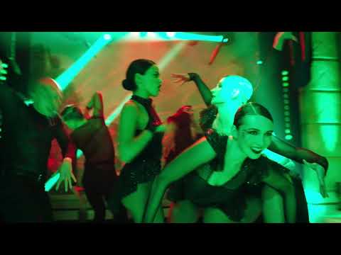 Veronica Performs 'Toxic', Archie Kisses Veronica, Heather Is Back - Riverdale 6x14 Scene