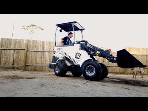 CL40 Compact Loader Walkaround/Demonstration