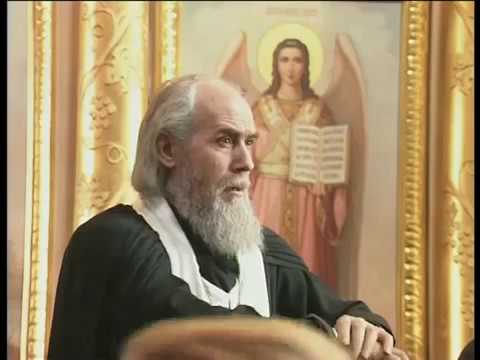 Русија-Тројице-Сергијева лавра-отац Герман врши изгон злих духова (РУСКА ОТЧИТКА)