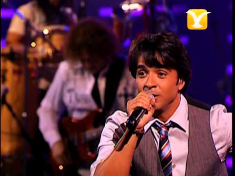 (Luis Fonsi) Abrazar La Vida - Tv Y Novelas 1