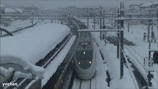 preview picture of video 'Snow scene - Limited Express train HAKUTAKA Arrival 雪景色・特急「はくたか」到着 (六日町駅)'