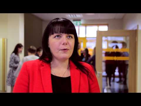 Ogres TV: IKŠĶILE: Pensionāru biedrība "Saulgrieži" priecājas par jaunajām mājām (08.12.14.)