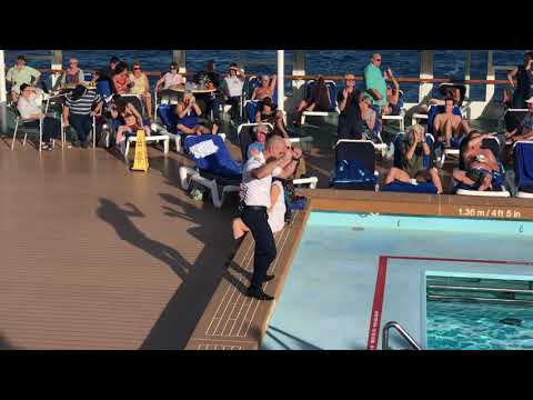 Equipe de Animação - Apresentação Renan Franco - Navio Zenith - Pullmantur