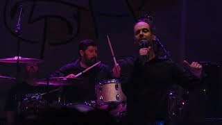 Bouncing Souls - &quot;Kids And Heroes&quot; (live)