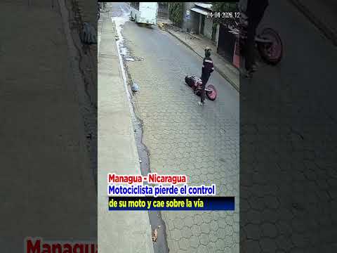 Motociclista pierde el control y se cae Zona cuatro de Ciudad Sandino