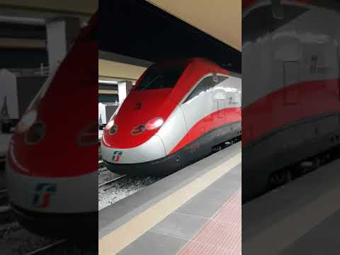 ARRIVO DEL FRECCIAROSSA A TORINO PORTA NUOVA